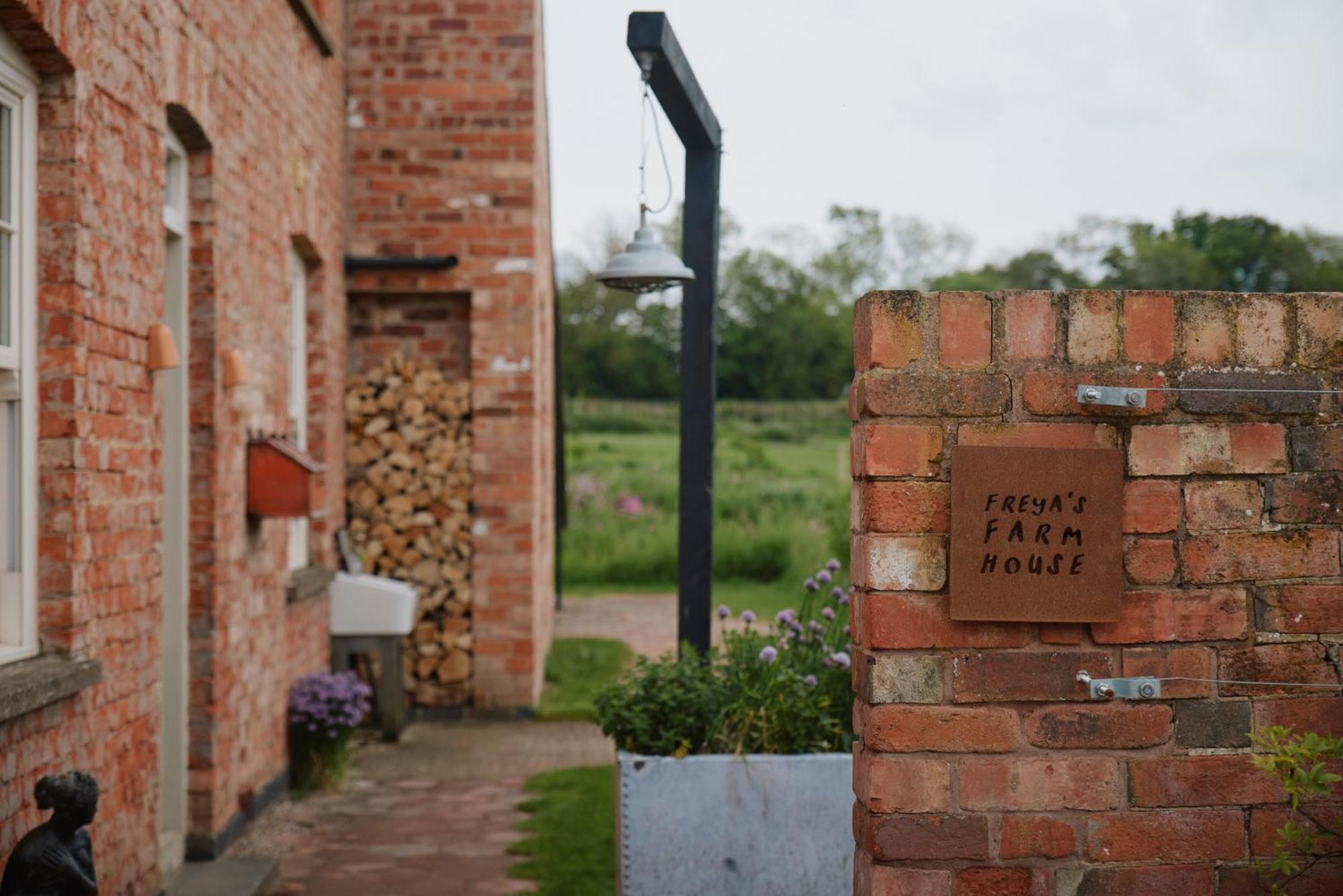 Freya'S Farmhouse Sutton Bonington Exteriör bild
